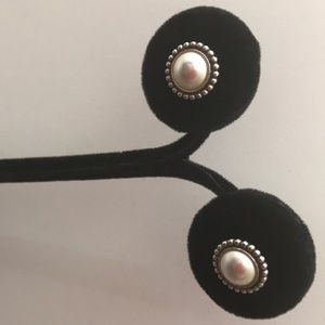 Medium Post Earrings